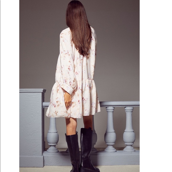 Airy Dress Size S NWT - Picture 3 of 5